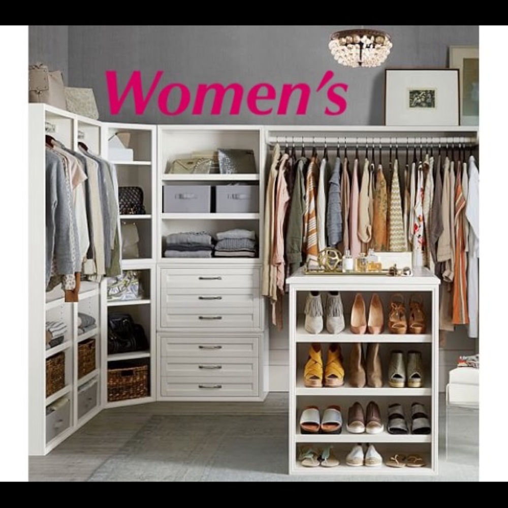 WOMEN’S CLOTHING CLOSET SECTION